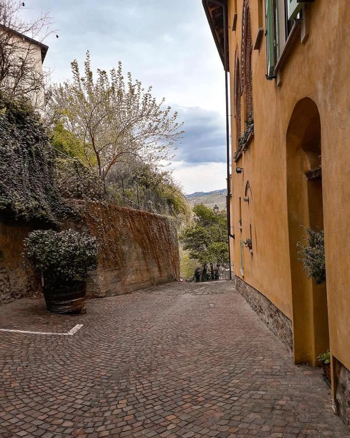 Archi Del '400 Appartamento บาโรโล ภายนอก รูปภาพ